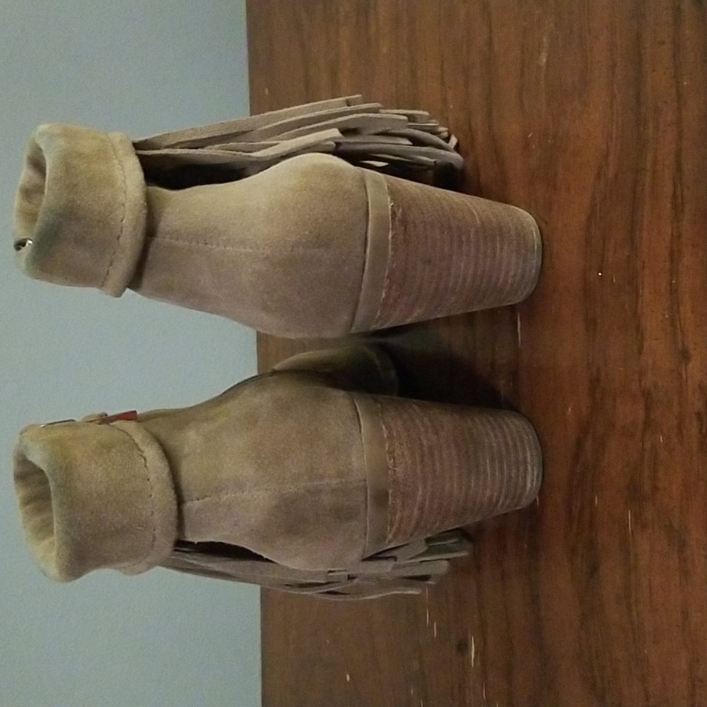 Booties - Picture 3 of 6